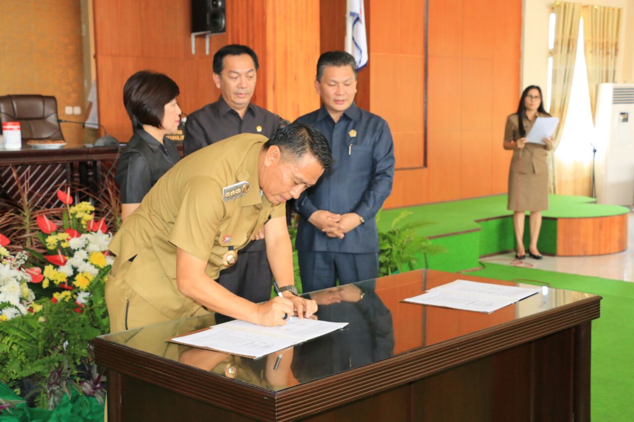 KUA-PPAS-APBD-TA 2017 Kota Tomohon Ditandatangani Pihak Eksekutif dan Legislatif